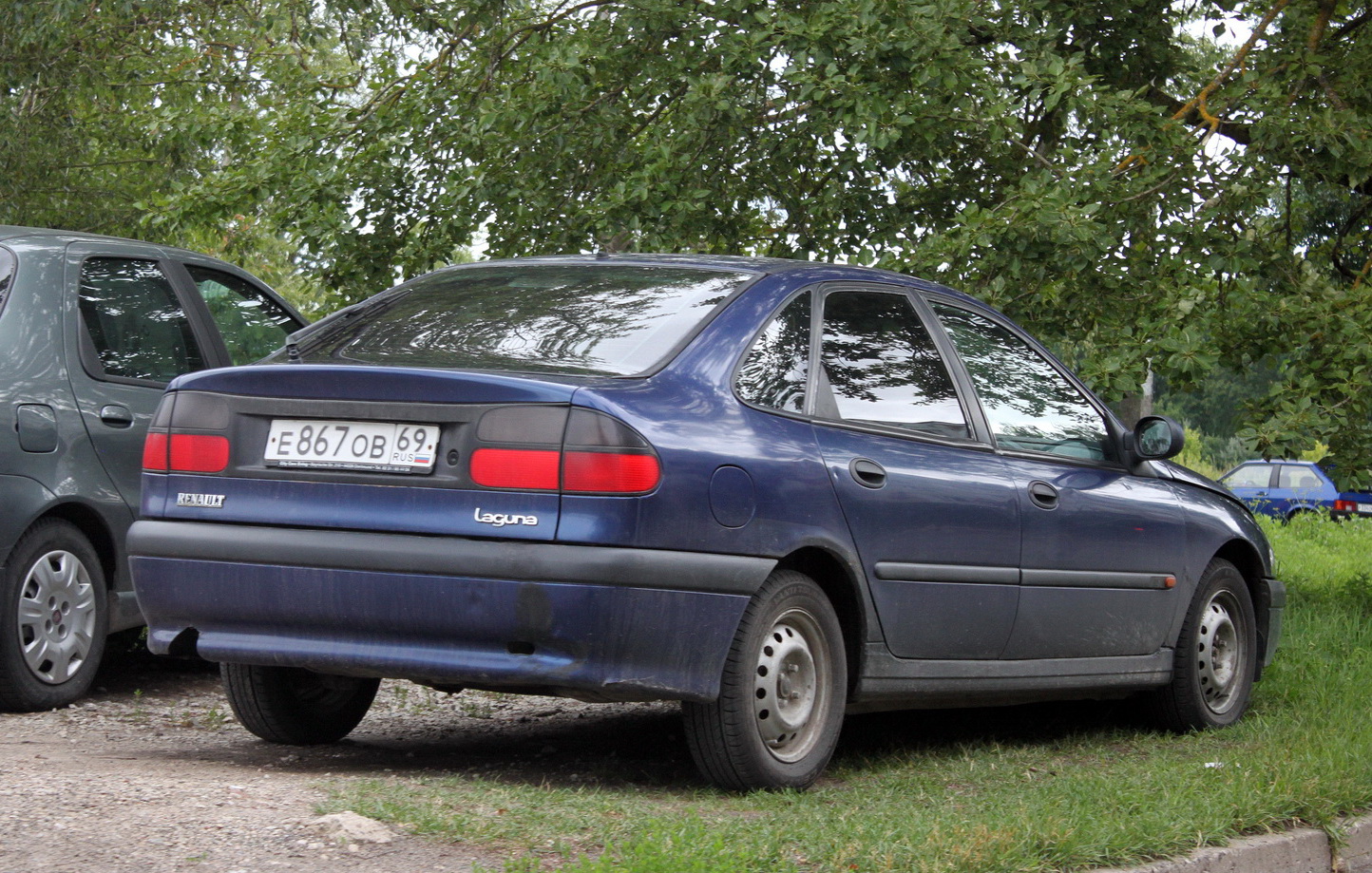 Псковская область, № Е 867 ОВ 69 — Renault Laguna (X56) '93-01