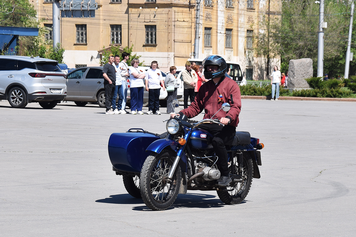 Волгоградская область, № 0598 АМ 34 — ИМЗ 8.103-10 Урал '87-00; Волгоградская область — День Победы 9 мая 2025