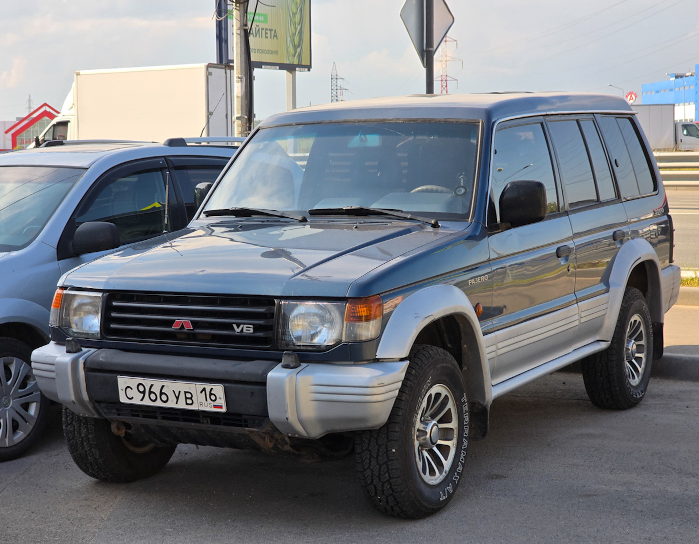 Татарстан, № С 966 УВ 16 — Mitsubishi Pajero (2G) '91-99