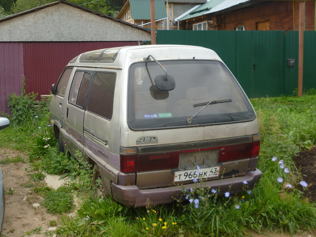 Кировская область, № Т 968 НК 43 — Toyota MasterAce Surf (R20/R30) '82-91