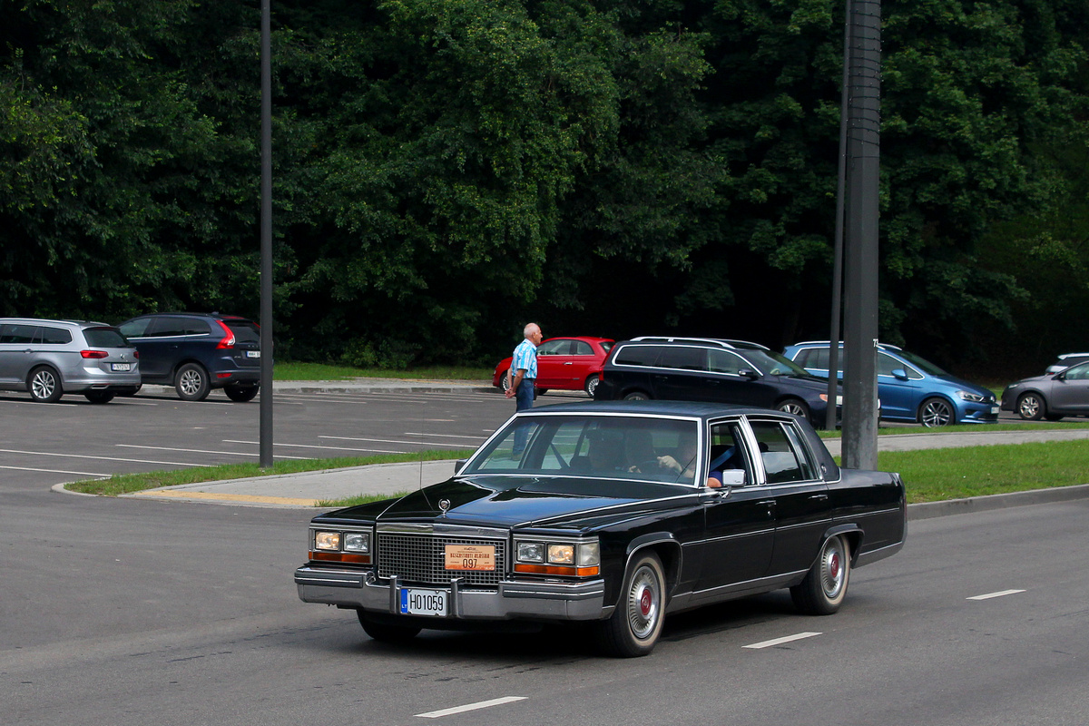 Литва, № H01059 — Cadillac Brougham '87-89; Литва — Nesenstanti klasika 2025