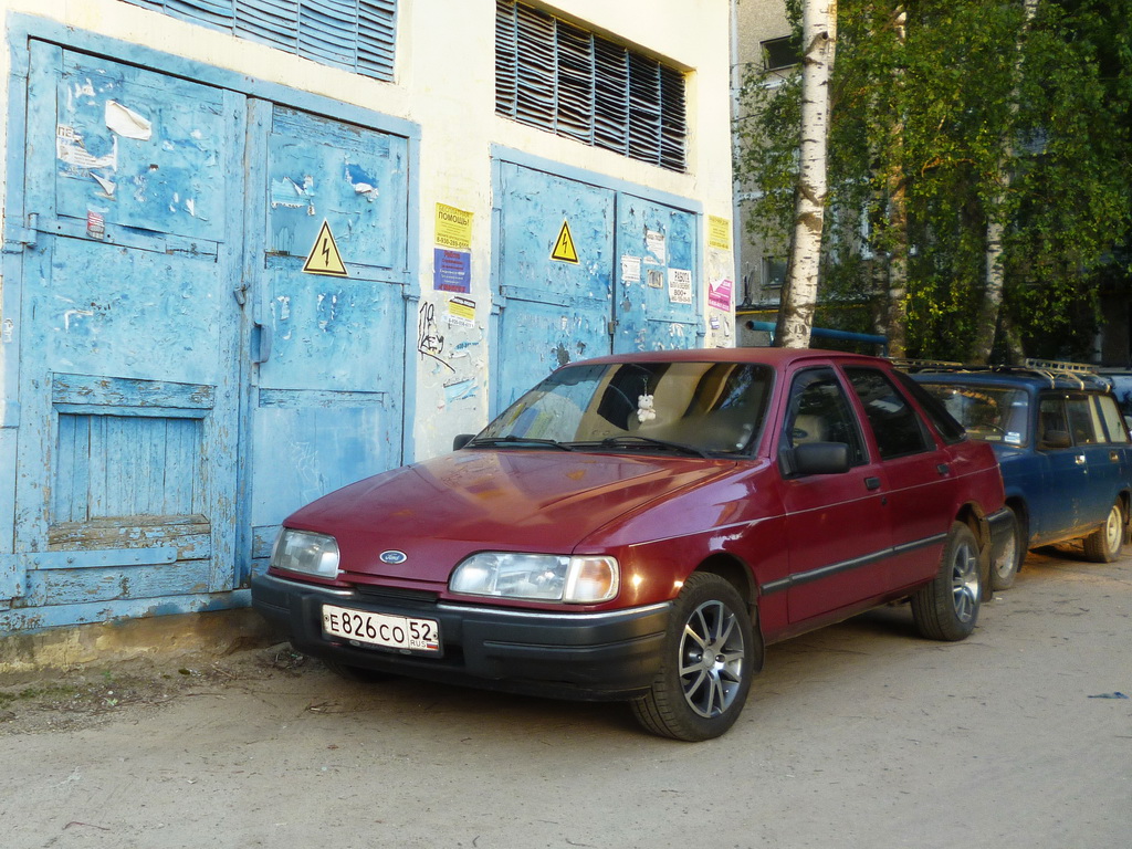 Нижегородская область, № Е 826 СО 52 — Ford Sierra MkII '87-93