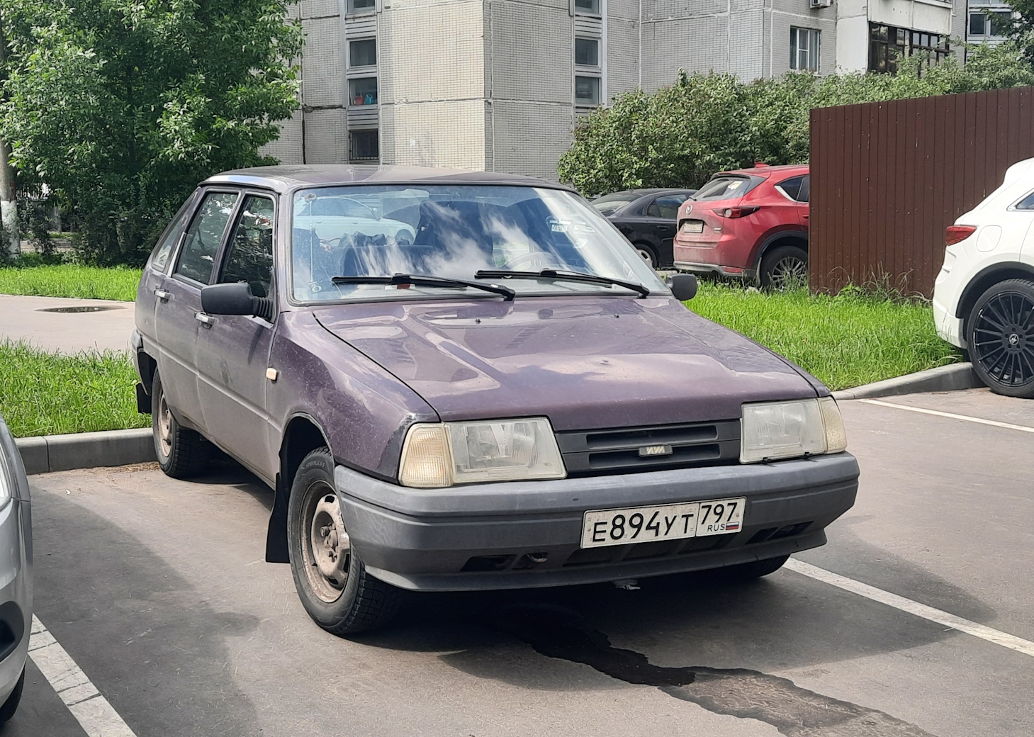 Москва, № Е 894 УТ 797 — Иж-2126-030 '98-05