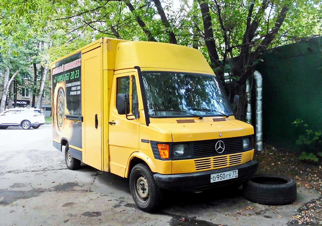 Москва, № О 950 СЕ 77 — Mercedes-Benz T1 308D '76-96