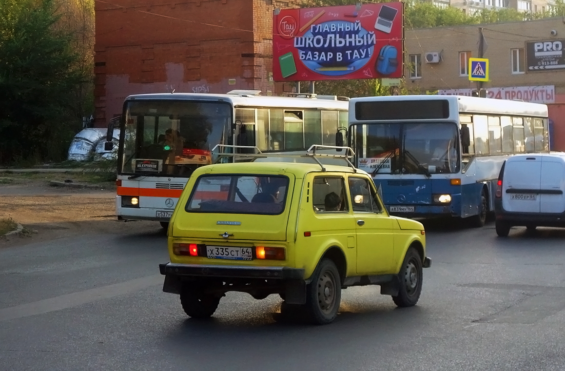 Саратовская область, № Х 335 СТ 64 — ВАЗ-2121 Нива '77-94