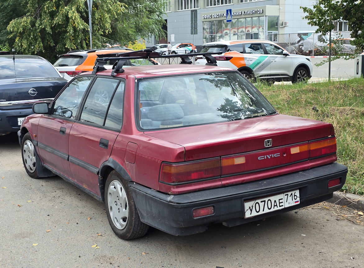 Татарстан, № У 070 АЕ 716 — Honda Civic (4G) '87-91