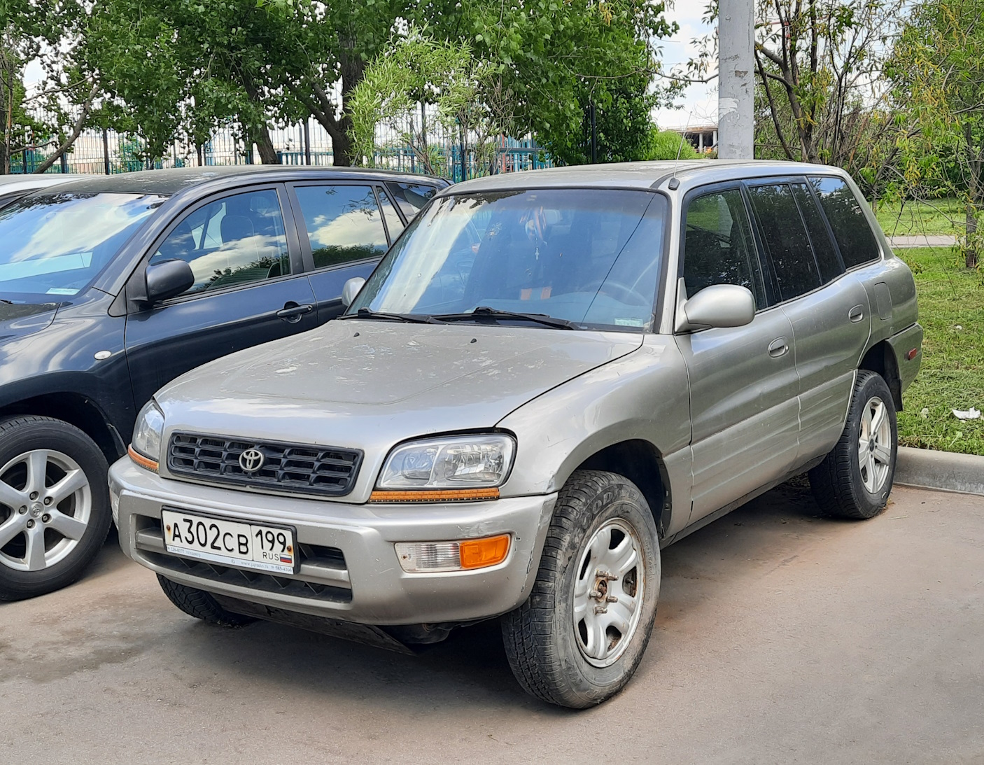 Москва, № А 302 СВ 199 — Toyota RAV4 '93-03