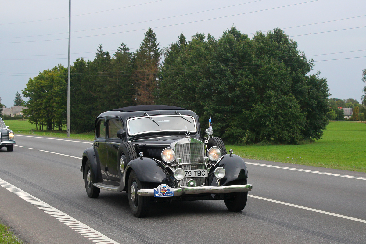 Эстония, № 979 TBC — Mercedes-Benz 230 (W153) '38-43; Литва — Baltijos kelias 35