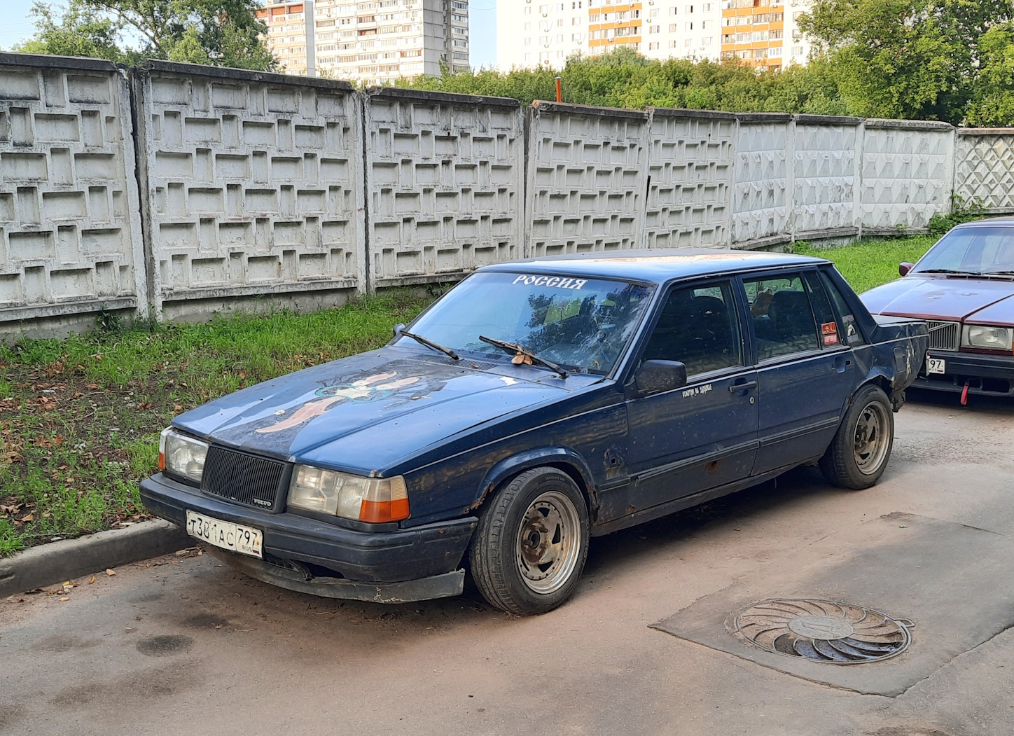 Москва, № Т 381 АС 797 — Volvo 740 '84-92