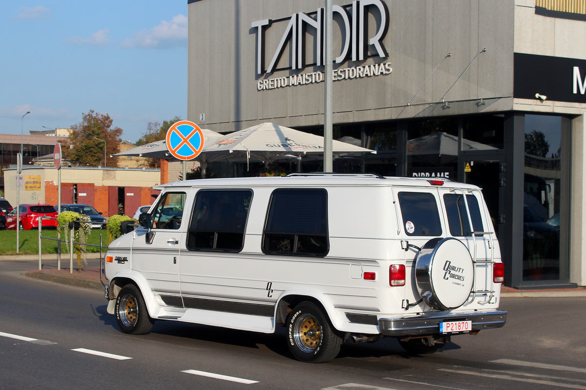 Литва, № P21870 — Chevrolet Van (3G) '71-96