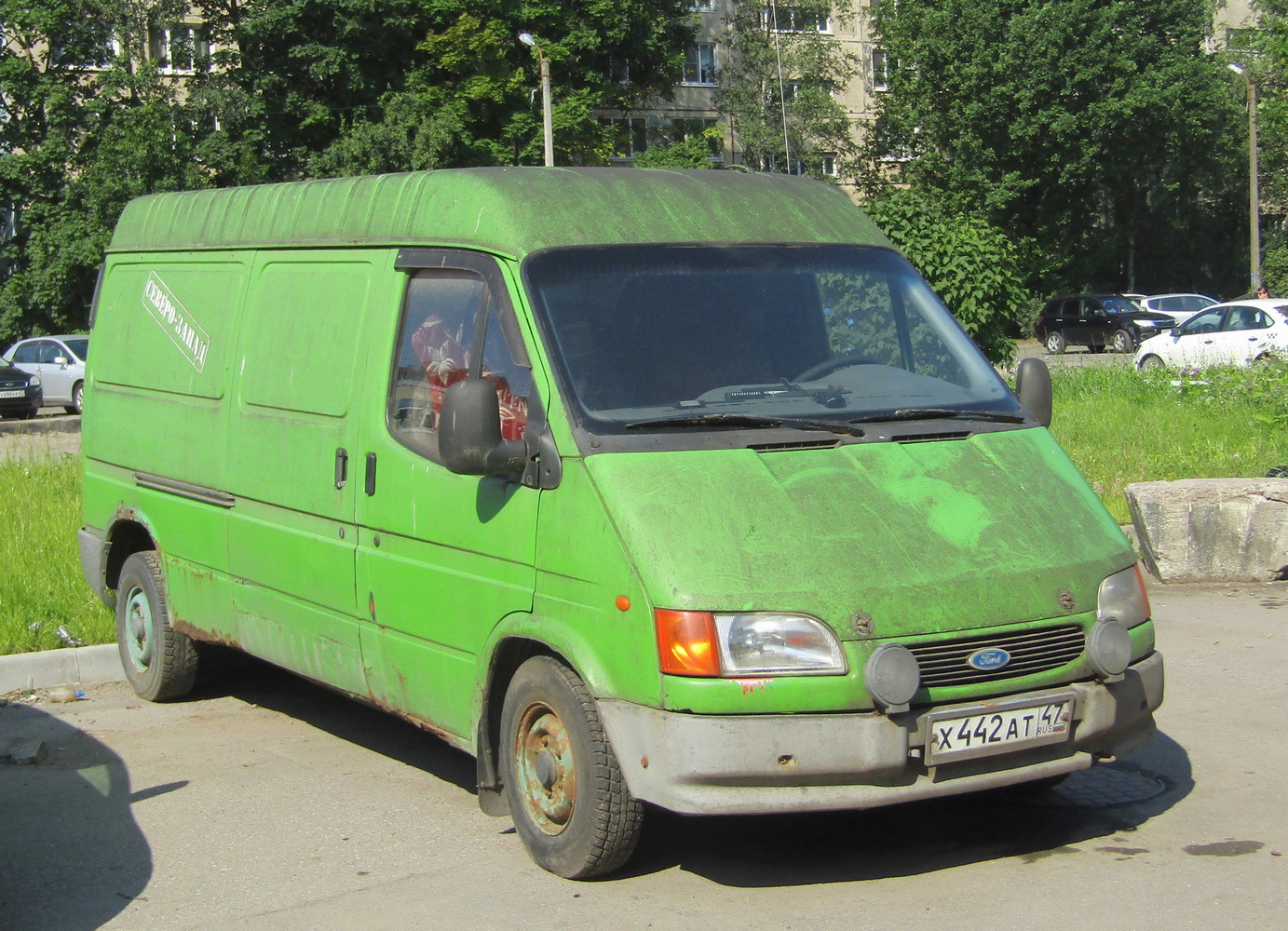 Ленинградская область, № Х 442 АТ 47 — Ford Transit (3G, facelift) '94-00