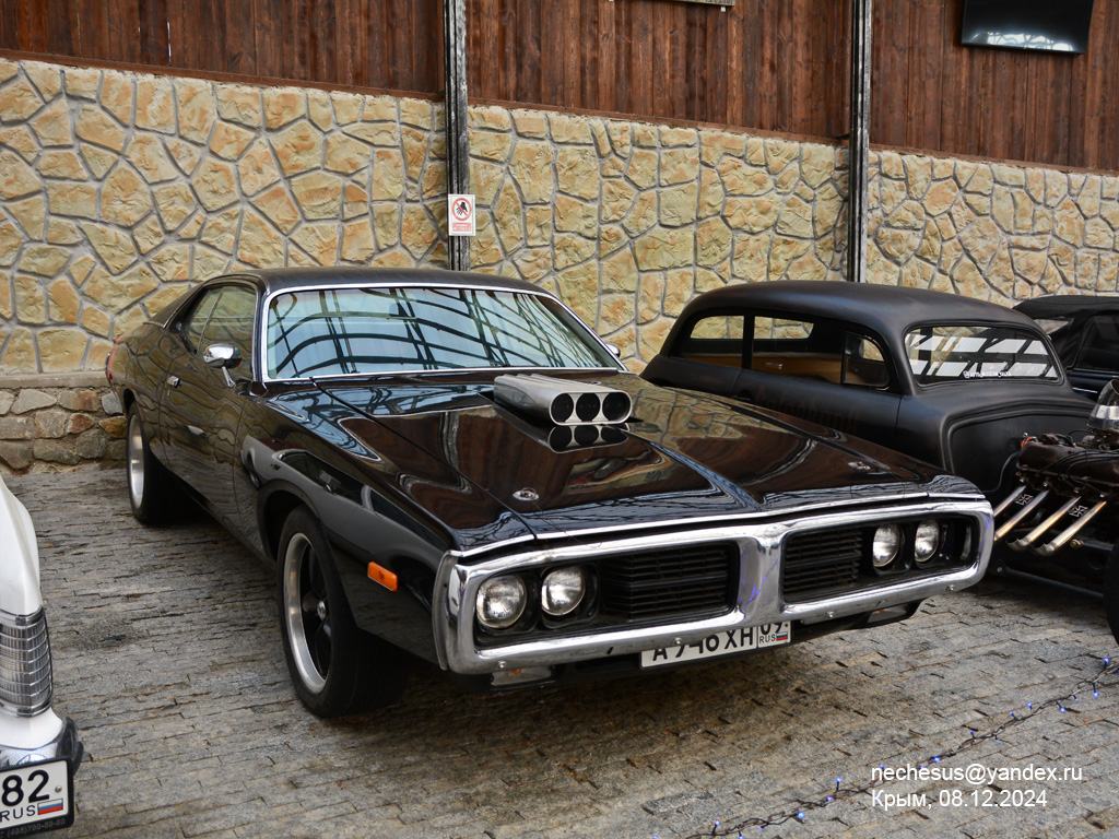 Крым, № А 946 ХН 09 — Dodge Charger (3G) '71-75