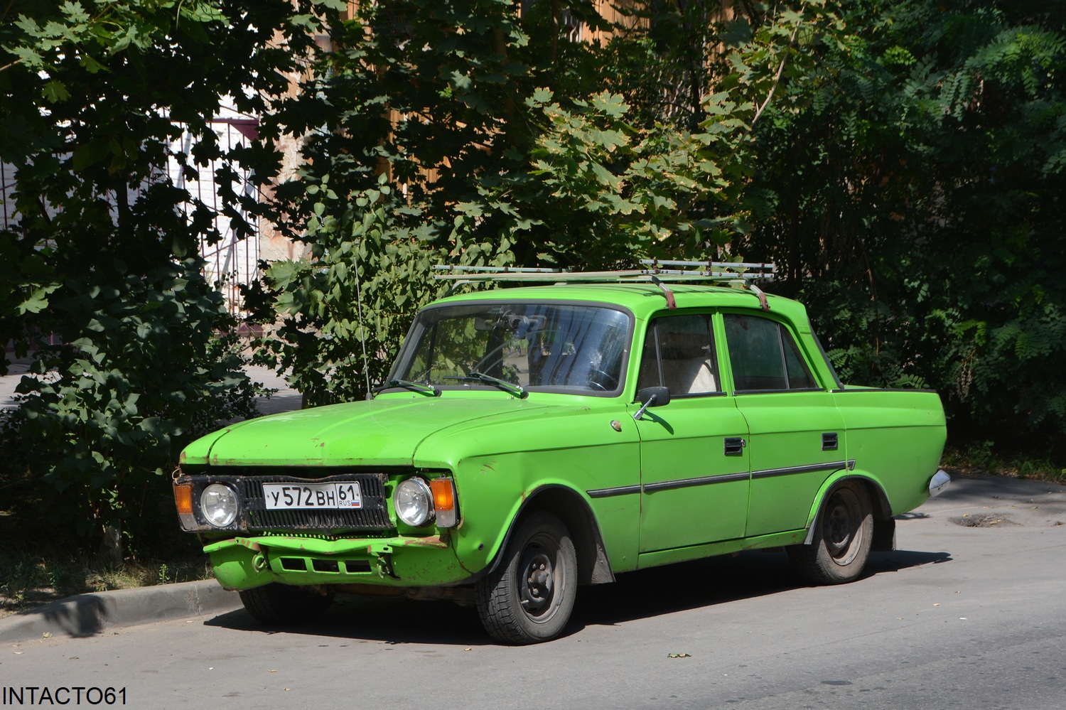 Ростовская область, № У 572 ВН 61 — Москвич-412ИЭ-028 (Иж) '82-01