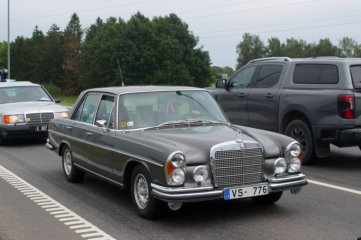 Латвия, № VS-776 — Mercedes-Benz (W108/W109) '66-72; Литва — Baltijos kelias 35
