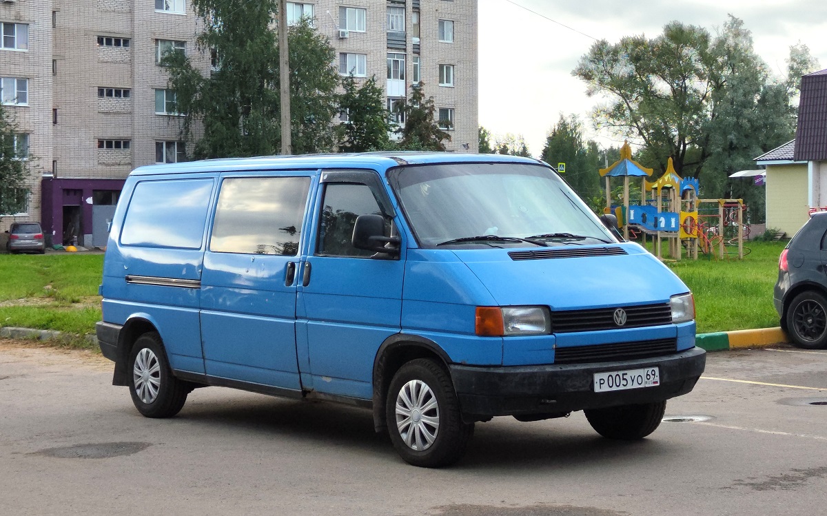 Тверская область, № Р 005 УО 69 — Volkswagen Typ 2 (T4) '90-03