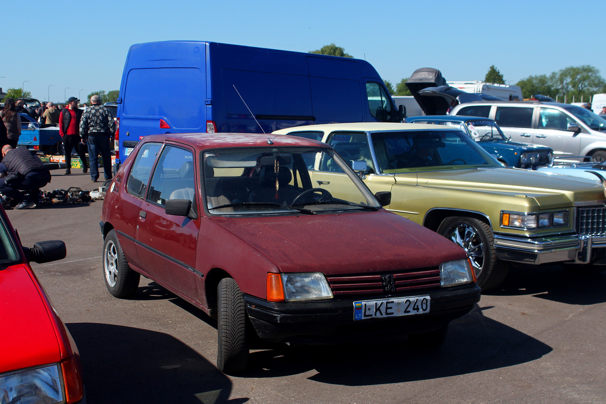 Литва, № LKE 240 — Peugeot 205 '83-98; Литва — Retro mugė 2025