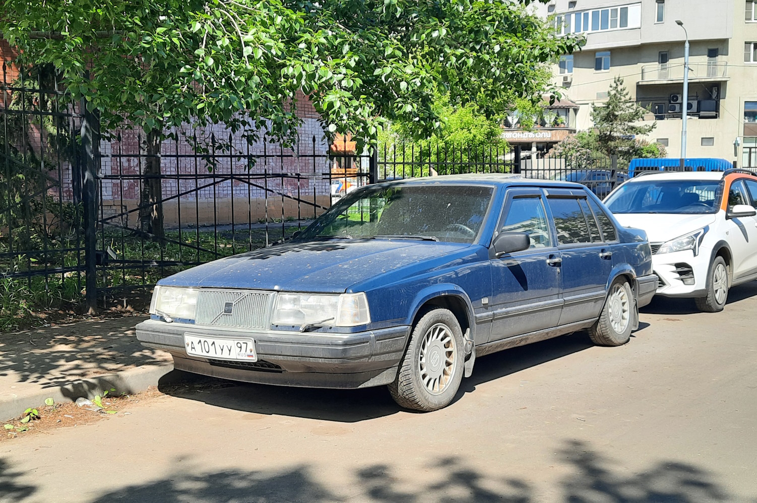 Москва, № А 101 УУ 97 — Volvo 960 '90-98