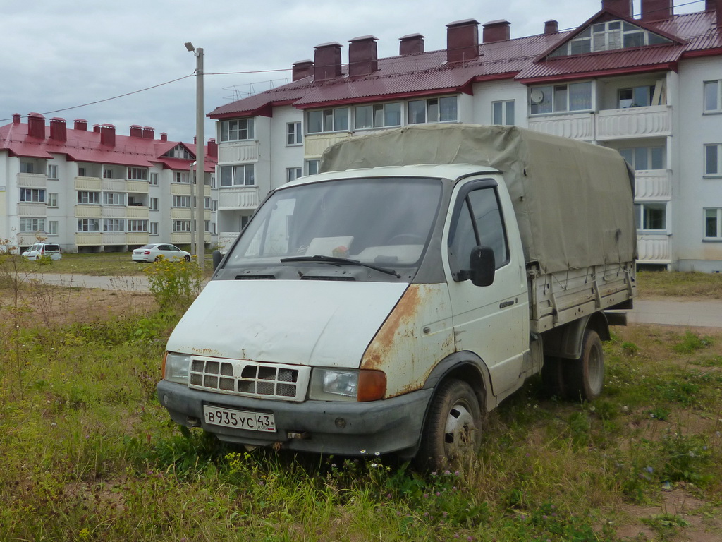 Кировская область, № В 935 УС 43 — ГАЗ-33021 ГАЗель '94-03