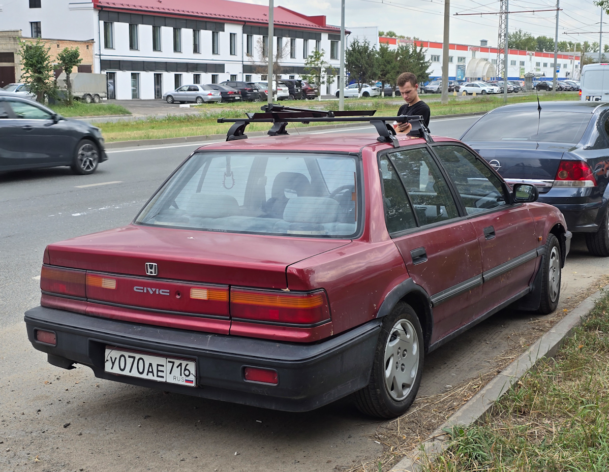 Татарстан, № У 070 АЕ 716 — Honda Civic (4G) '87-91