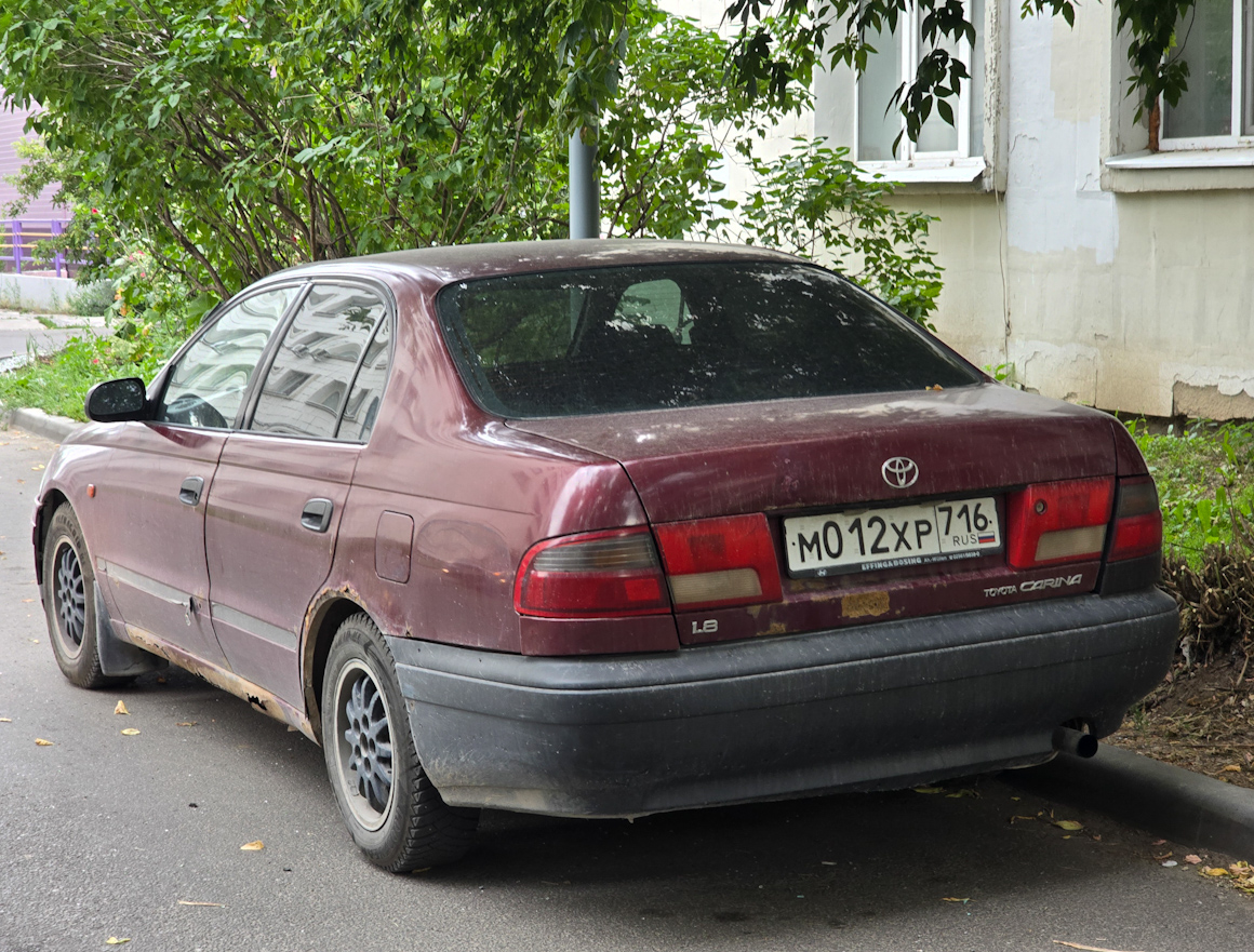 Татарстан, № М 012 ХР 716 — Toyota Carina E (T190) '92–97