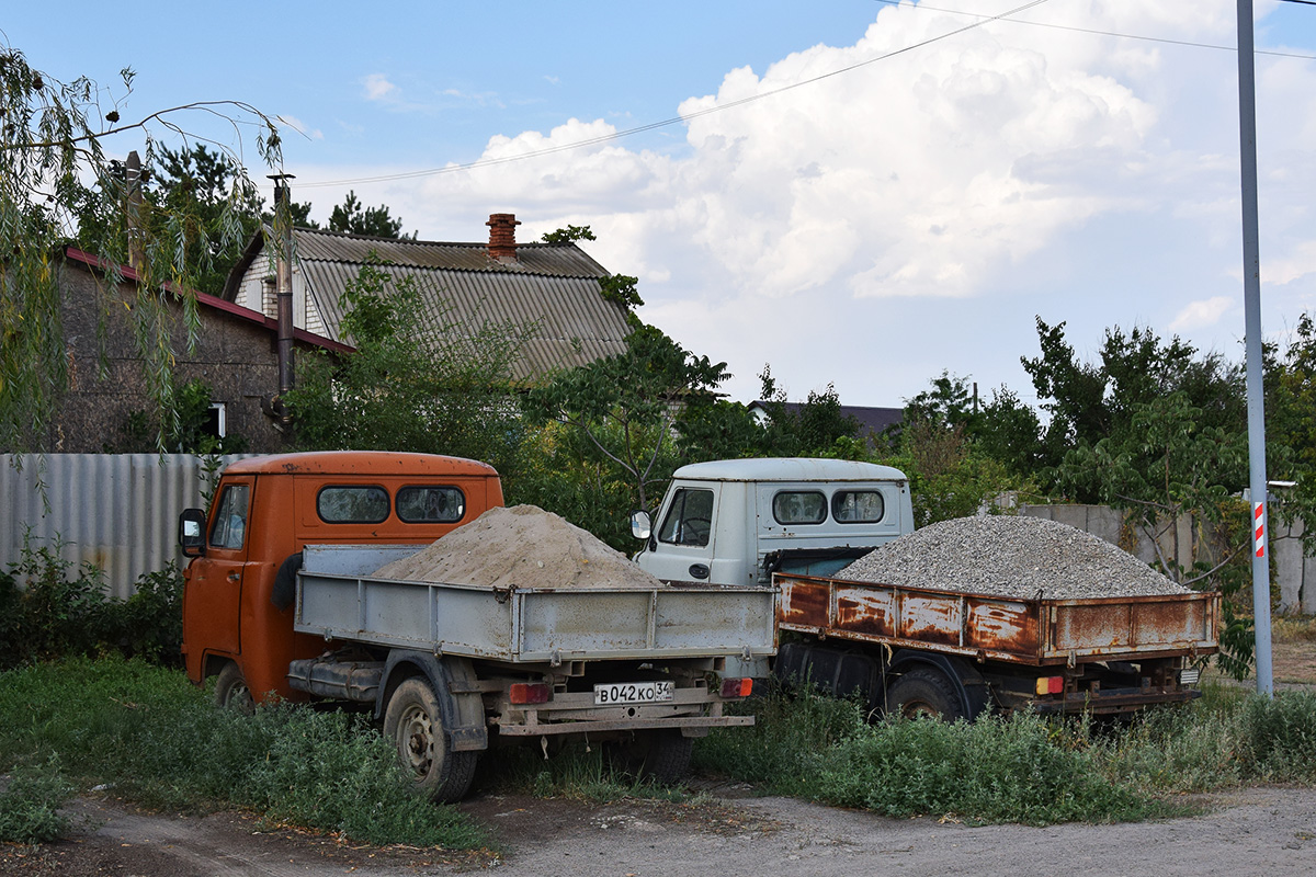 Волгоградская область, № В 042 КО 34 — УАЗ-3303 '85-03