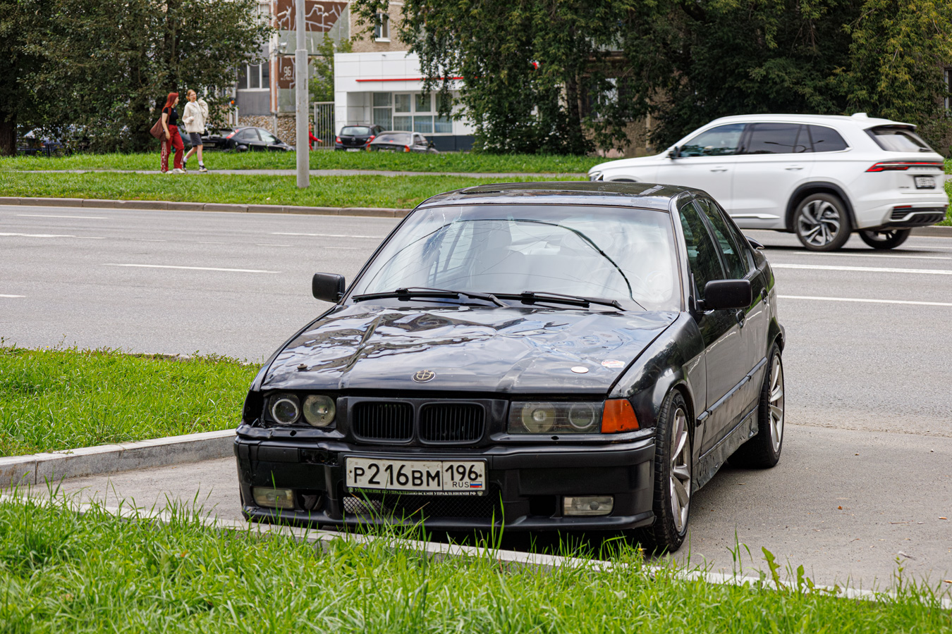 Свердловская область, № Р 216 ВМ 196 — BMW 3 Series (E36) '90-00