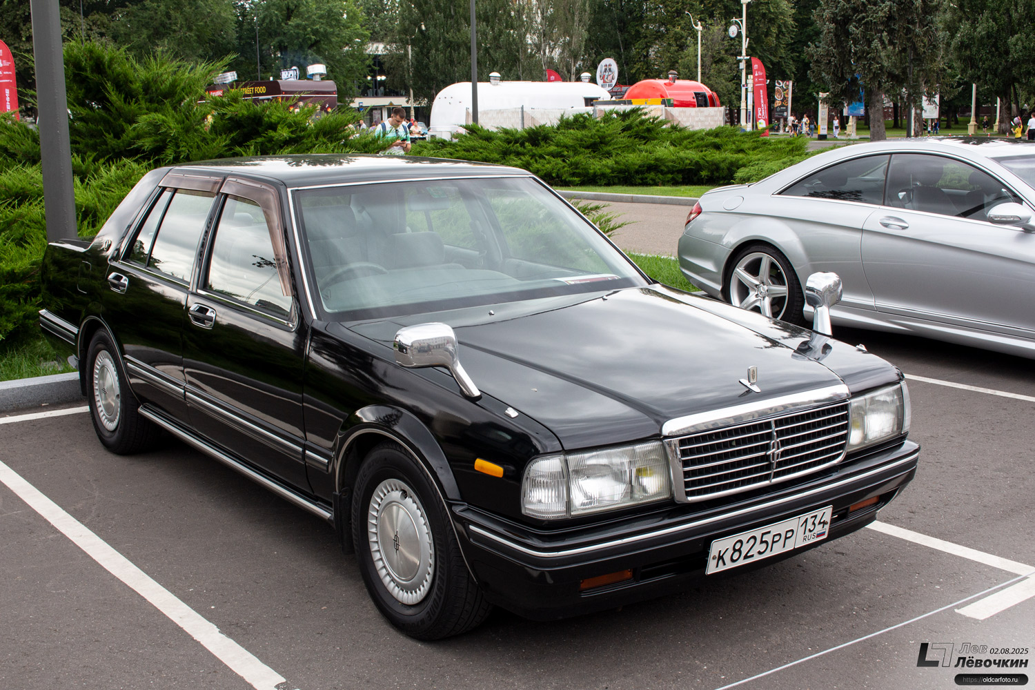Волгоградская область, № К 825 РР 134 — Nissan Cedric (Y31) facelift '91-14; Москва — Фестиваль "ПроДвижение" 2025