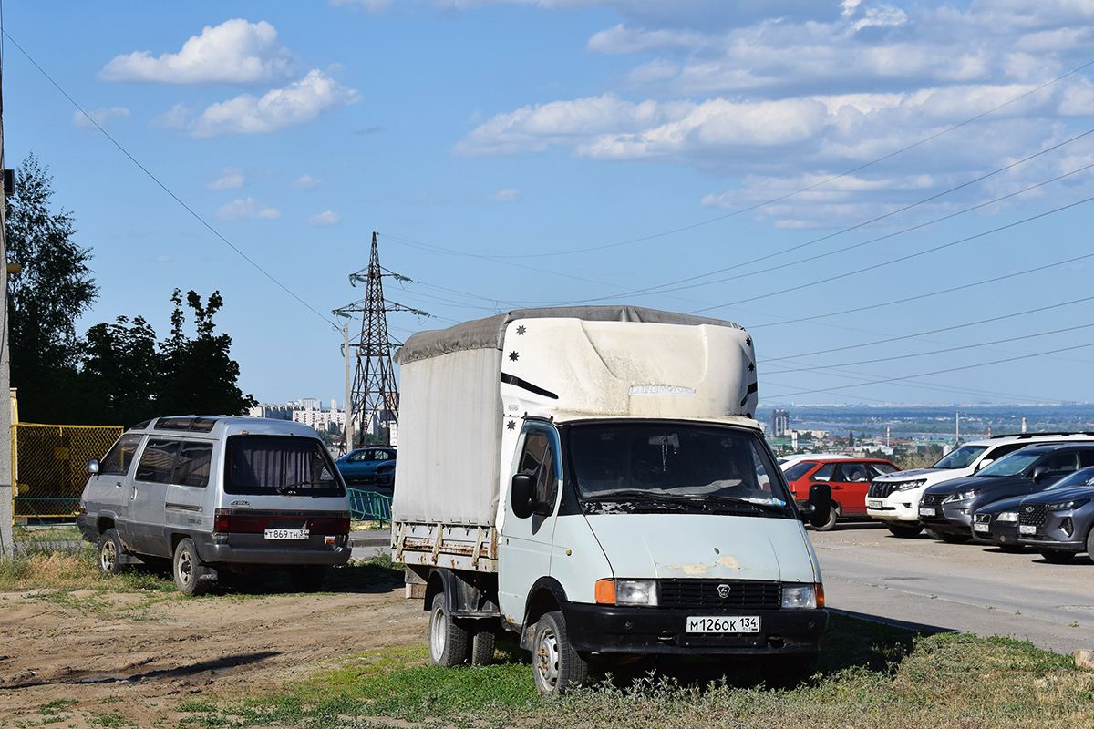 Волгоградская область, № Т 869 ТН 34 — Toyota TownAce (R20/R30) '82-96; Волгоградская область, № М 126 ОК 134 — ГАЗ-3302 ГАЗель '94-03