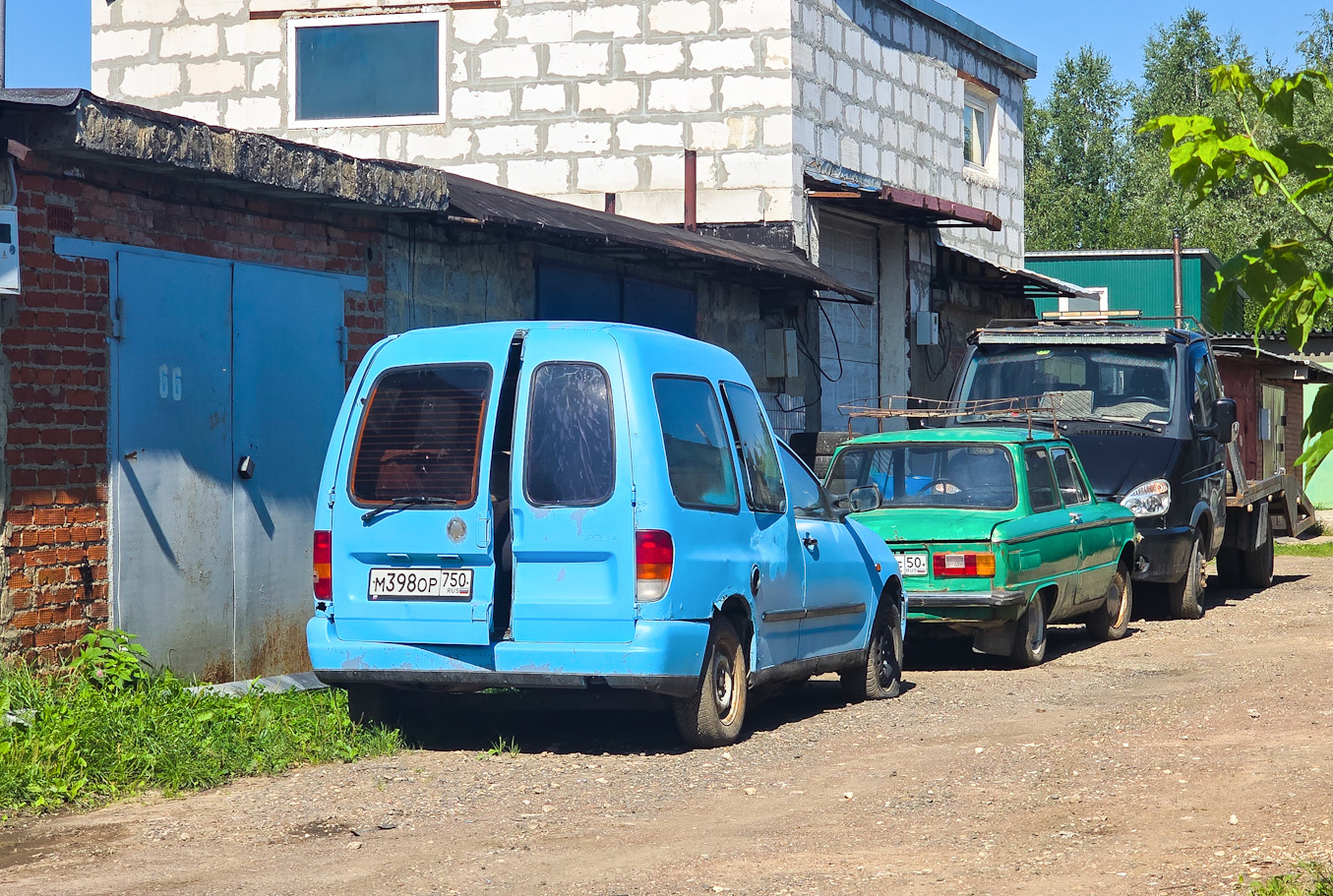 Московская область, № М 398 ОР 750 — Volkswagen Caddy (Typ 9K/9U) '95-03