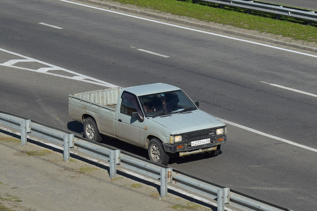 Алтайский край, № О 233 НО 22 — Nissan Datsun (D21) '85-97