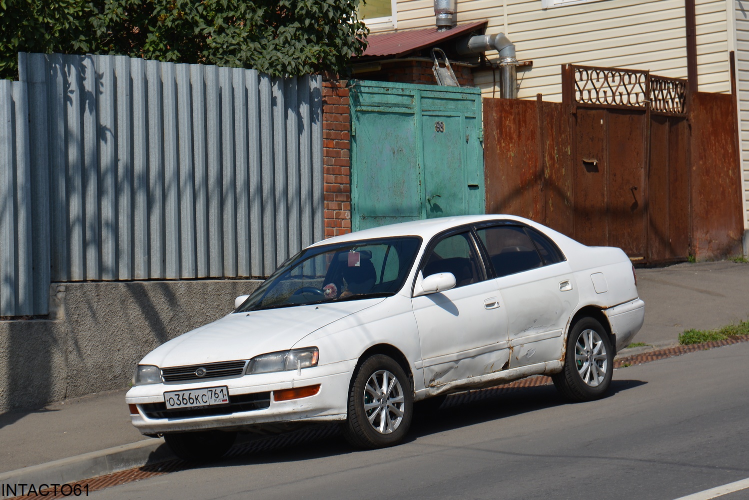 Ростовская область, № О 366 КС 761 — Toyota Corona (T190) '92-95