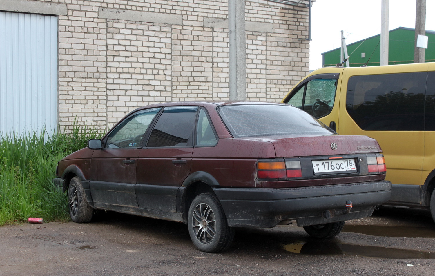 Псковская область, № Т 176 ОС 78 — Volkswagen Passat (B3) '88-93