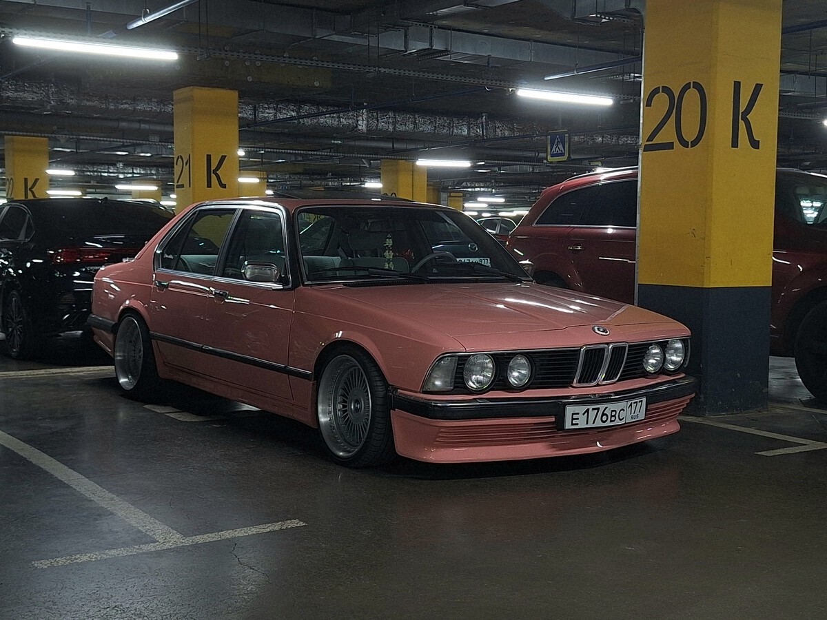 Москва, № Е 176 ВС 177 — BMW 7 Series (E23) '77-86