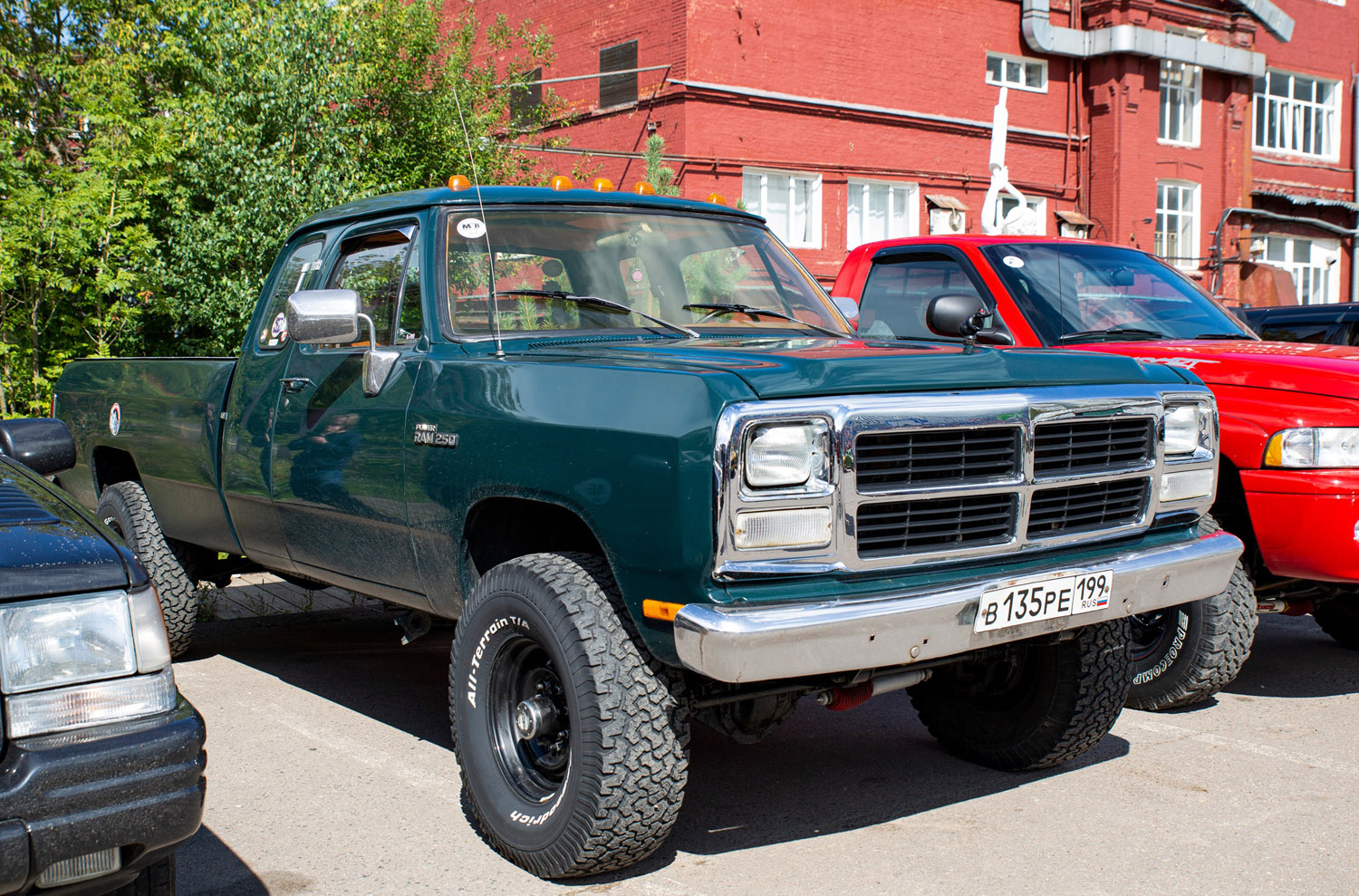 Москва, № В 135 РЕ 199 — Dodge Ram (1G) '81-93