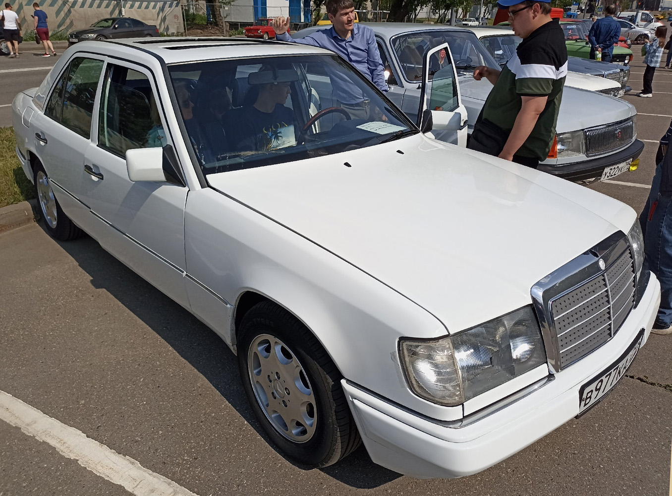 Москва, № В 977 КА 797 — Mercedes-Benz (W124) '84-96; Москва — День Москвича 2023