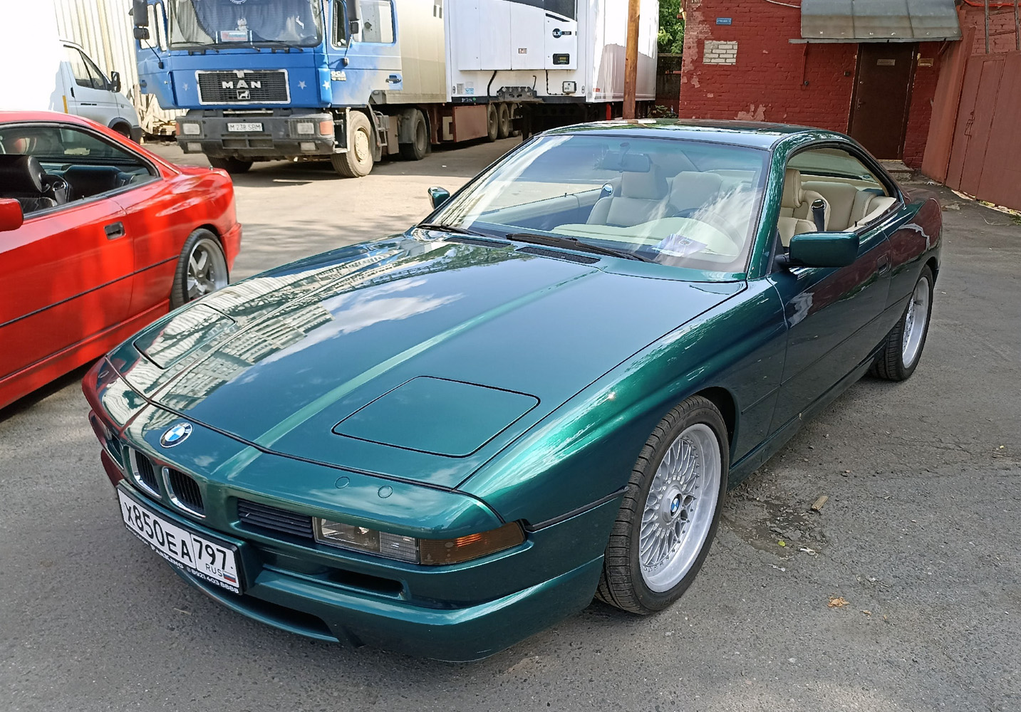 Москва, № Х 850 ЕА 797 — BMW 8 Series (E31) '89-99