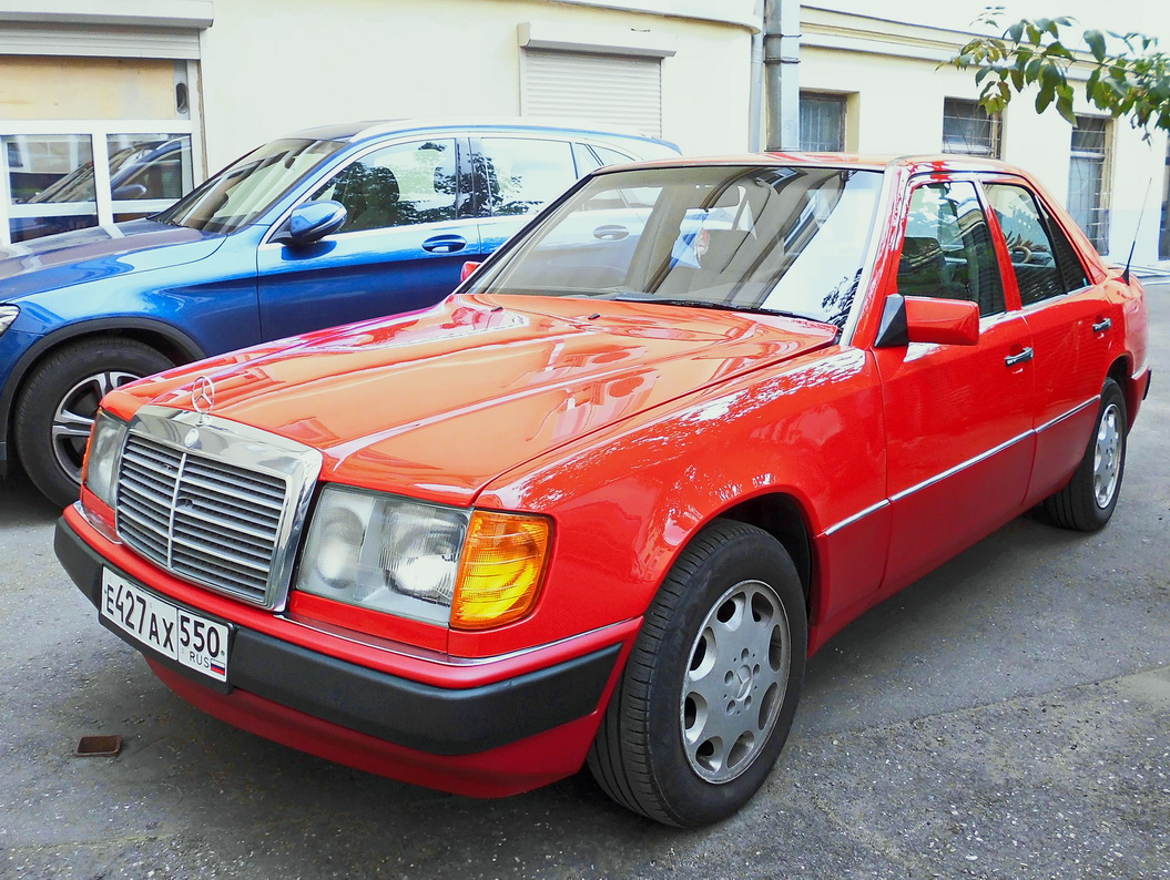 Московская область, № Е 427 АХ 550 — Mercedes-Benz (W124) '84-96
