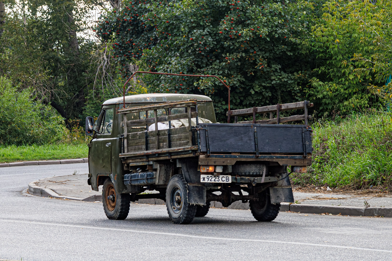 Свердловская область, № Ж 9223 СВ — УАЗ-452Д '65-85