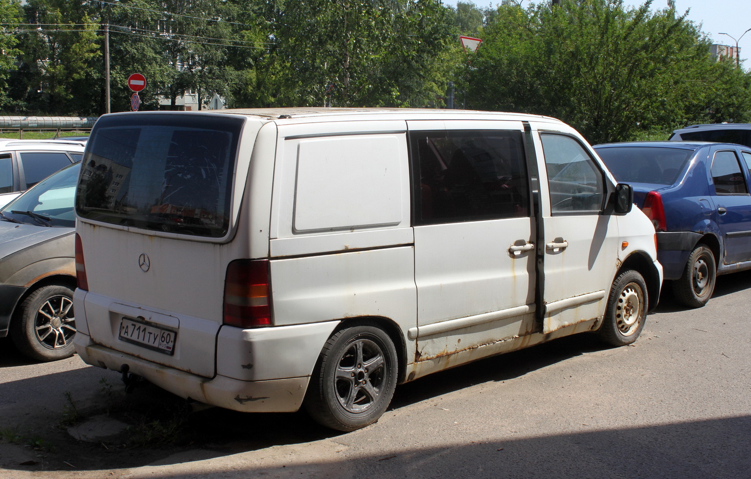 Псковская область, № А 711 ТУ 60 — Mercedes-Benz Vito (W638) '95-03