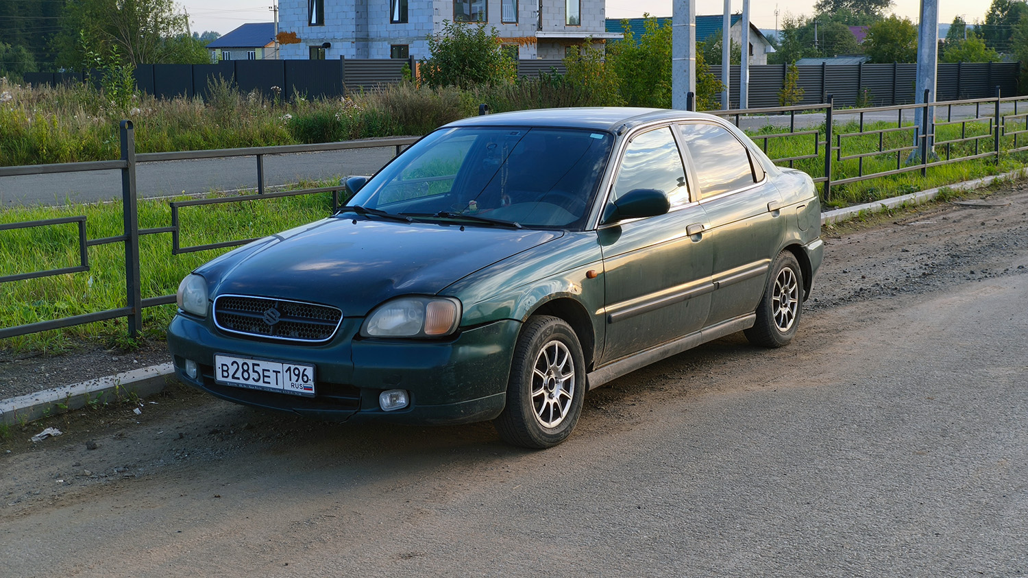 Свердловская область, № В 285 ЕТ 196 — Suzuki Baleno (EG) '95-02