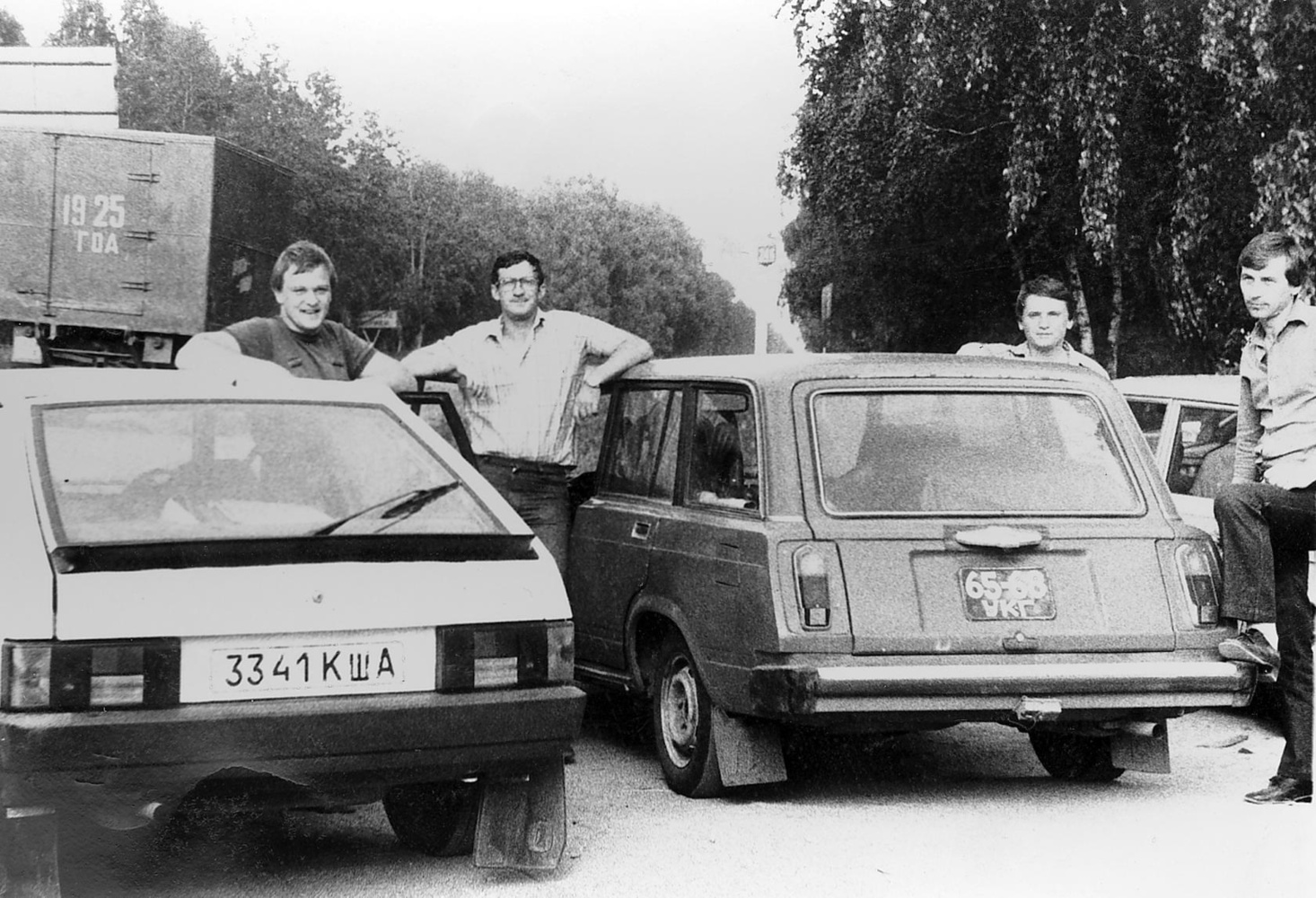 Самарская область, № 3341 КША — ВАЗ-2108 '84-94; Самарская область, № 65-68 УКГ — ВАЗ-2104 Жигули '84-91; Исторические фотографии (до 2000 года) (Самарская область)
