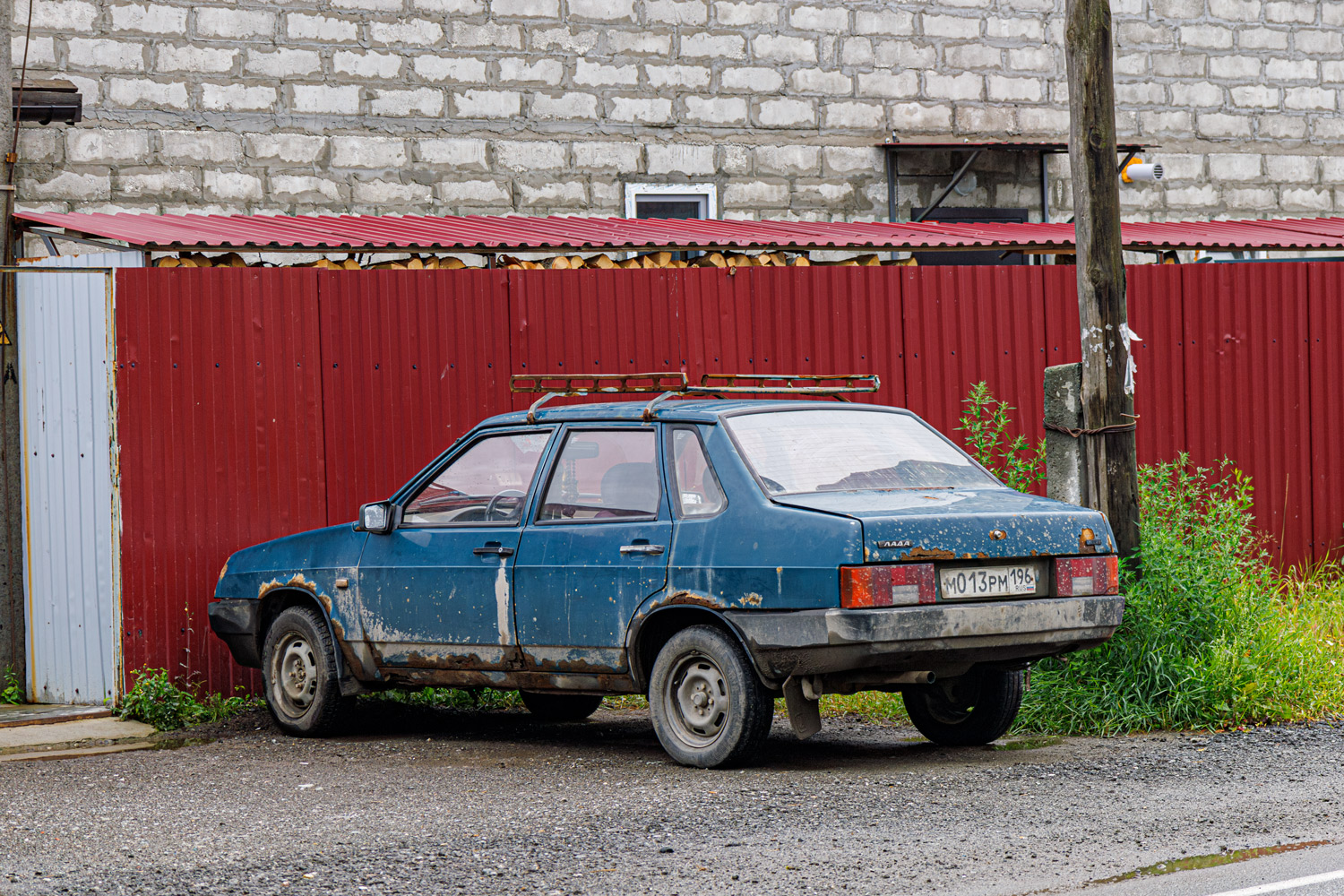 Свердловская область, № М 013 РМ 196 — ВАЗ-21099 '90-04