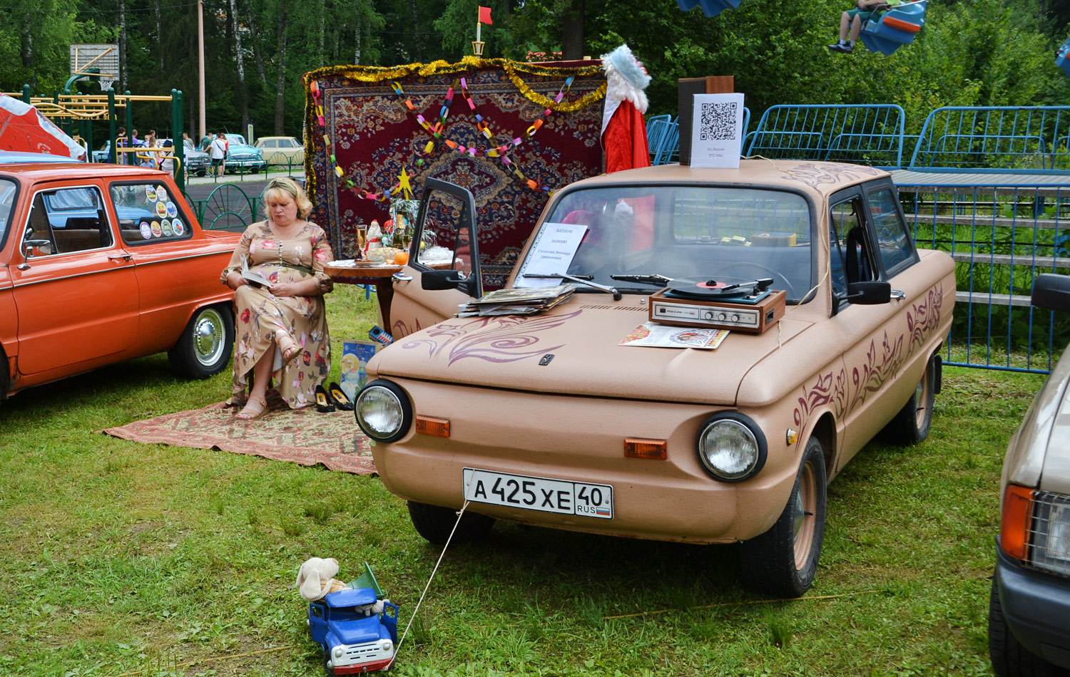 Калужская область, № А 425 ХЕ 40 — ЗАЗ-968МД Запорожец '79-94; Калужская область — Автомобильный фестиваль "Парковый"