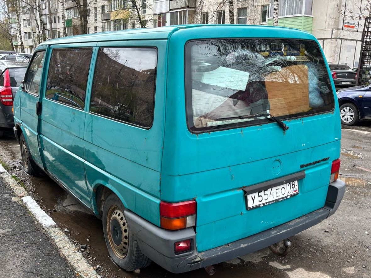Удмуртия, № У 554 ЕО 18 — Volkswagen Typ 2 (T4) '90-03