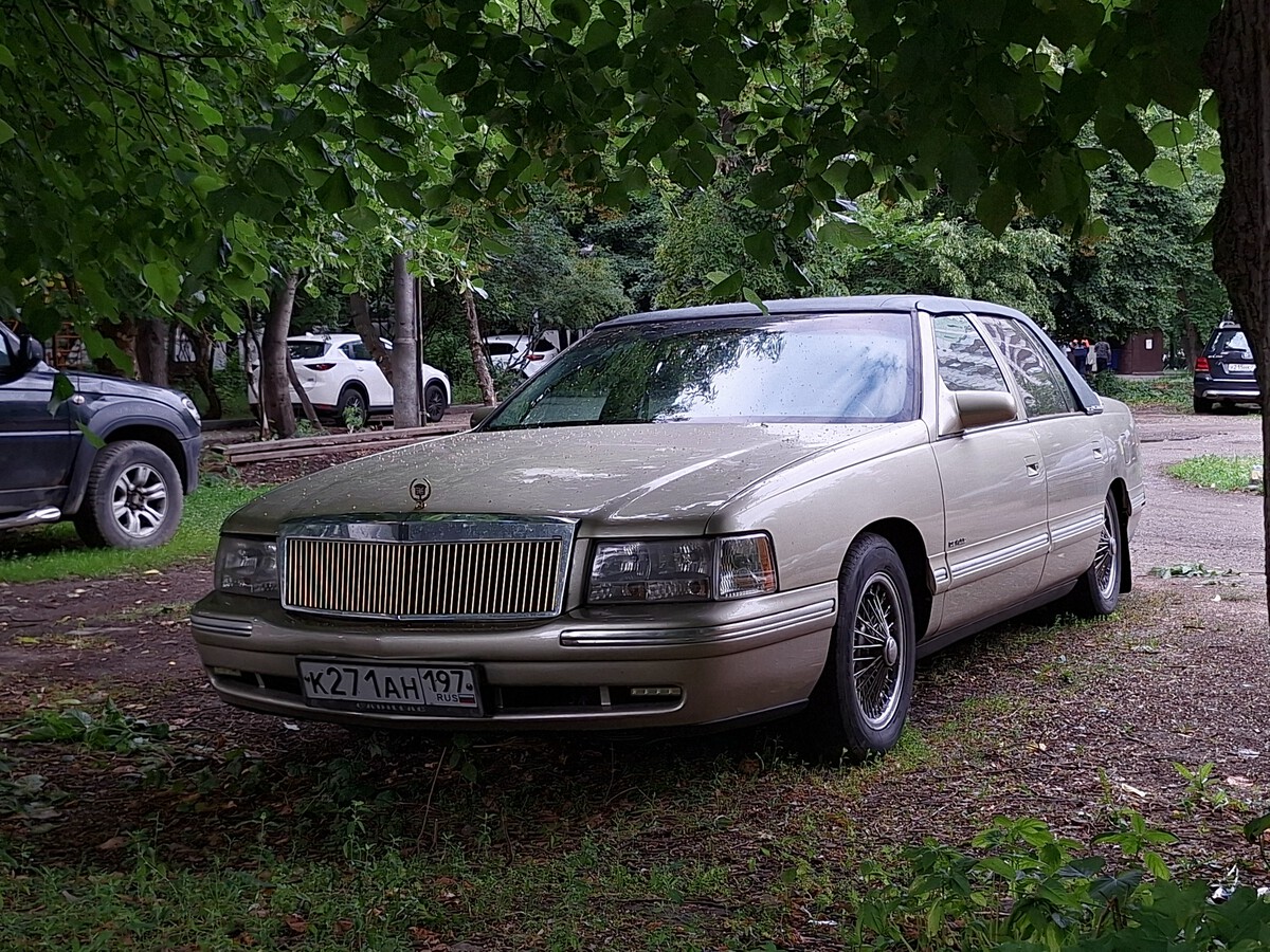 Москва, № К 271 АН 197 — Cadillac DeVille (7G) '94-99