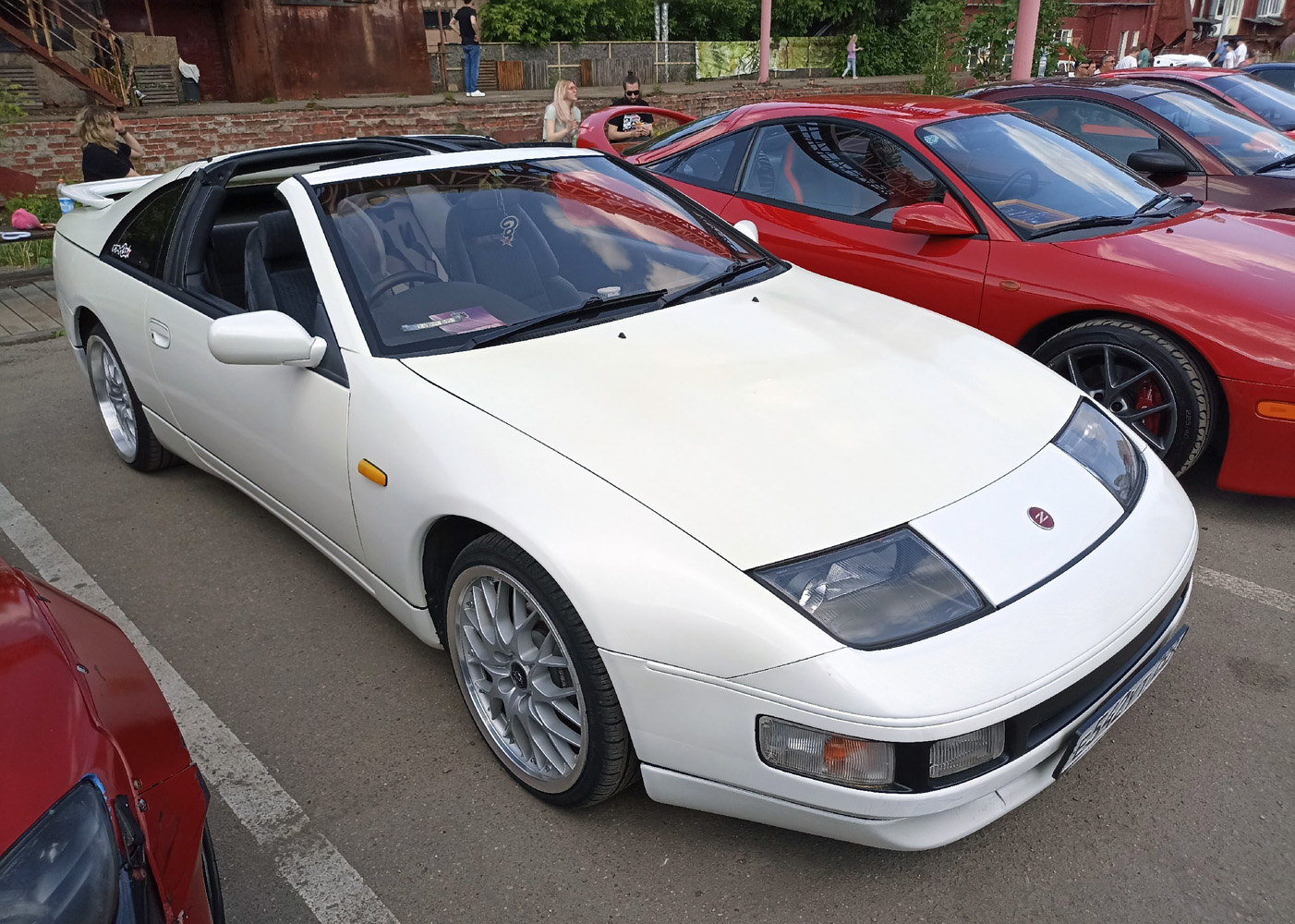 Москва, № Е 542 УТ 799 — Nissan 300ZX/Fairlady Z (Z32) '83-00
