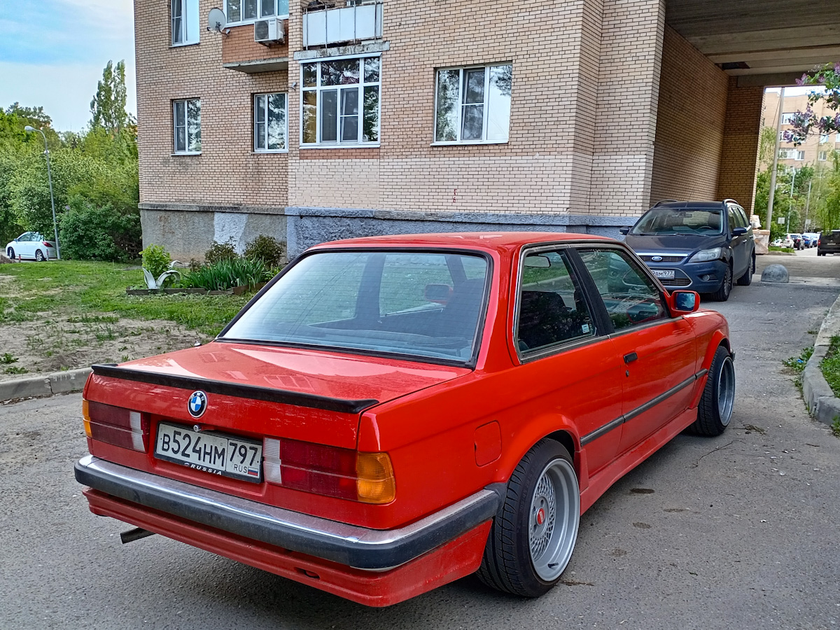 Москва, № В 524 НМ 797 — BMW 3 Series Coupe (E30) '82-91
