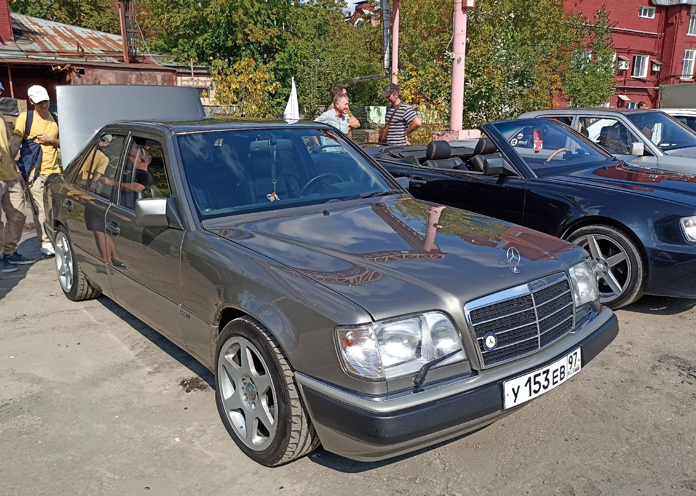 Москва, № У 153 ЕВ 97 — Mercedes-Benz (W124) '84-96