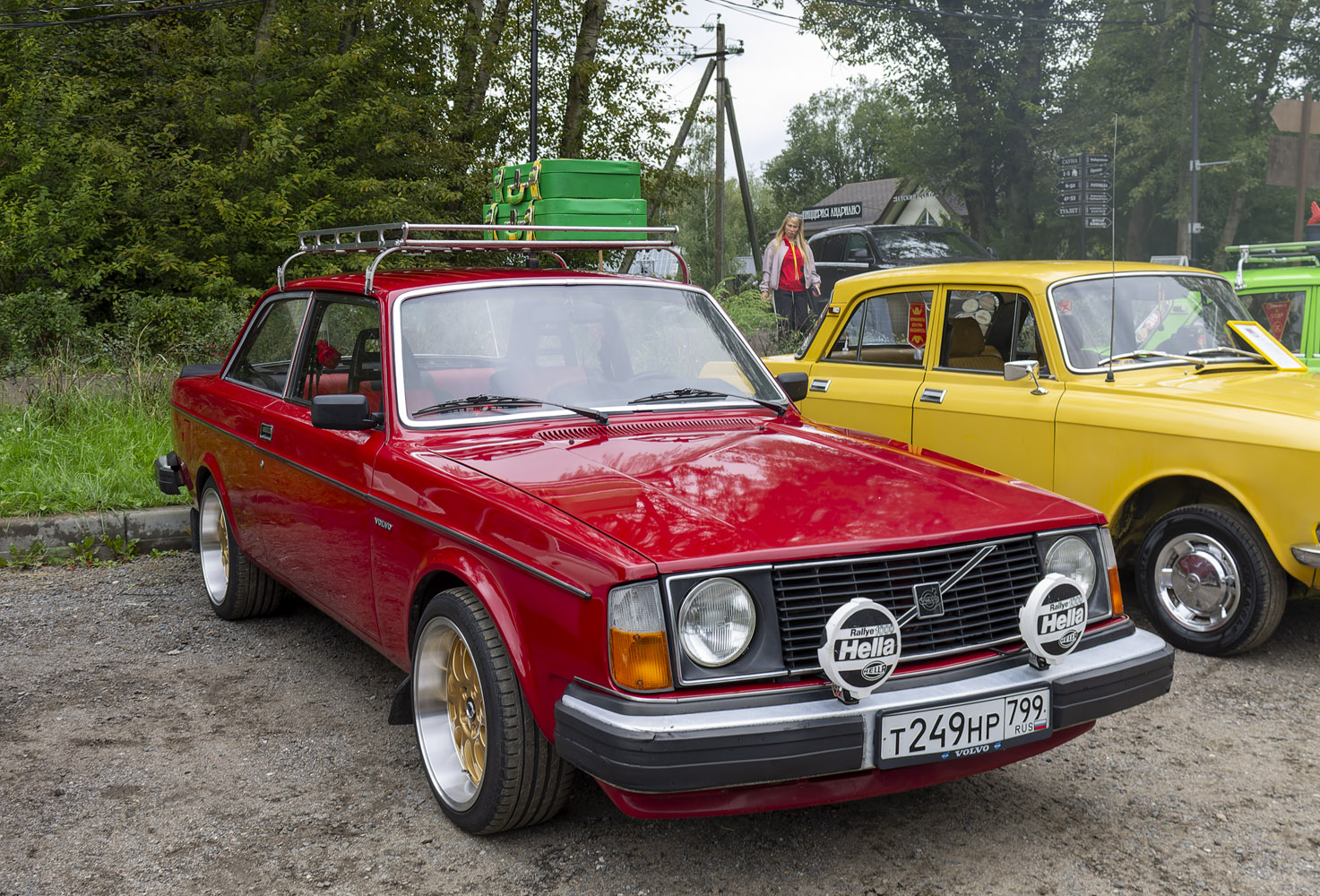 Москва, № Т 249 НР 799 — Volvo 240 Series (общая модель); Московская область — Автоэкзотика 2025