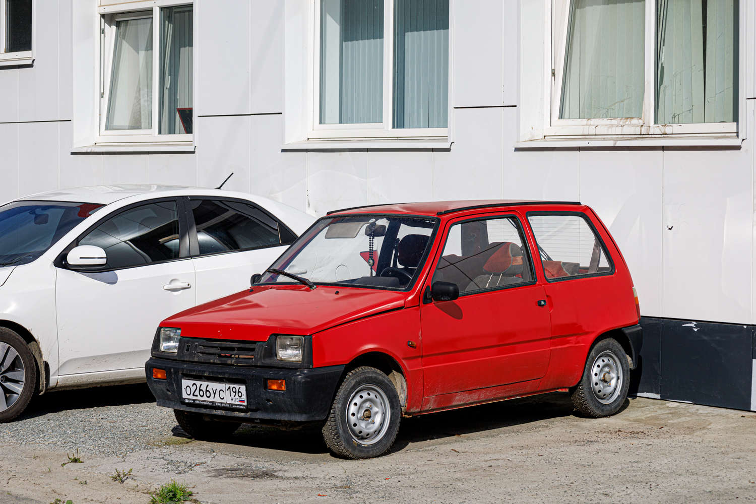 Свердловская область, № О 266 УС 196 — ВАЗ-11113 (ЗМА) '96-06